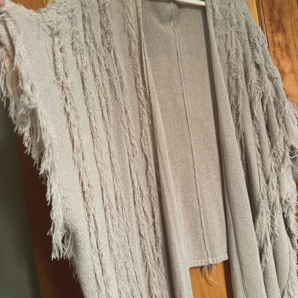 CHASER Fringed Beige Women's Kimono Sweater